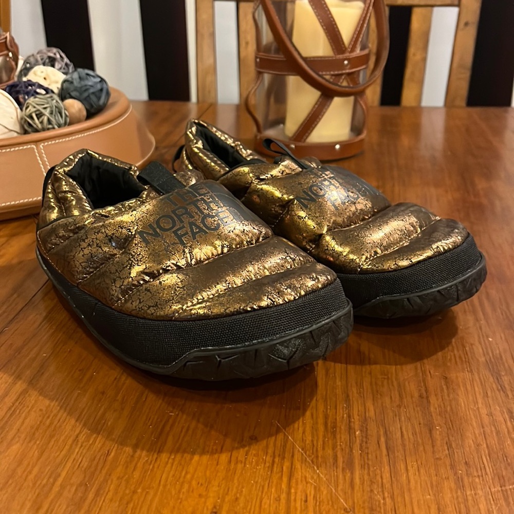 The North Face Nuptse Mule Camp Base shoes Metallic Bronze Womens Size 6
